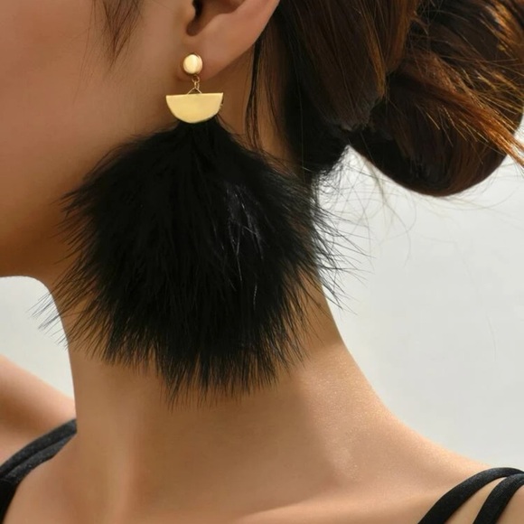 Jewelry - Feather Dangles -Black